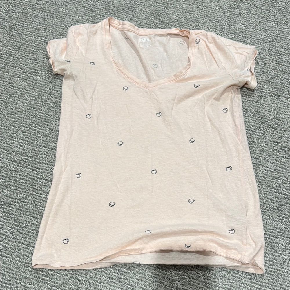 Pink v-neck T-shirt size small